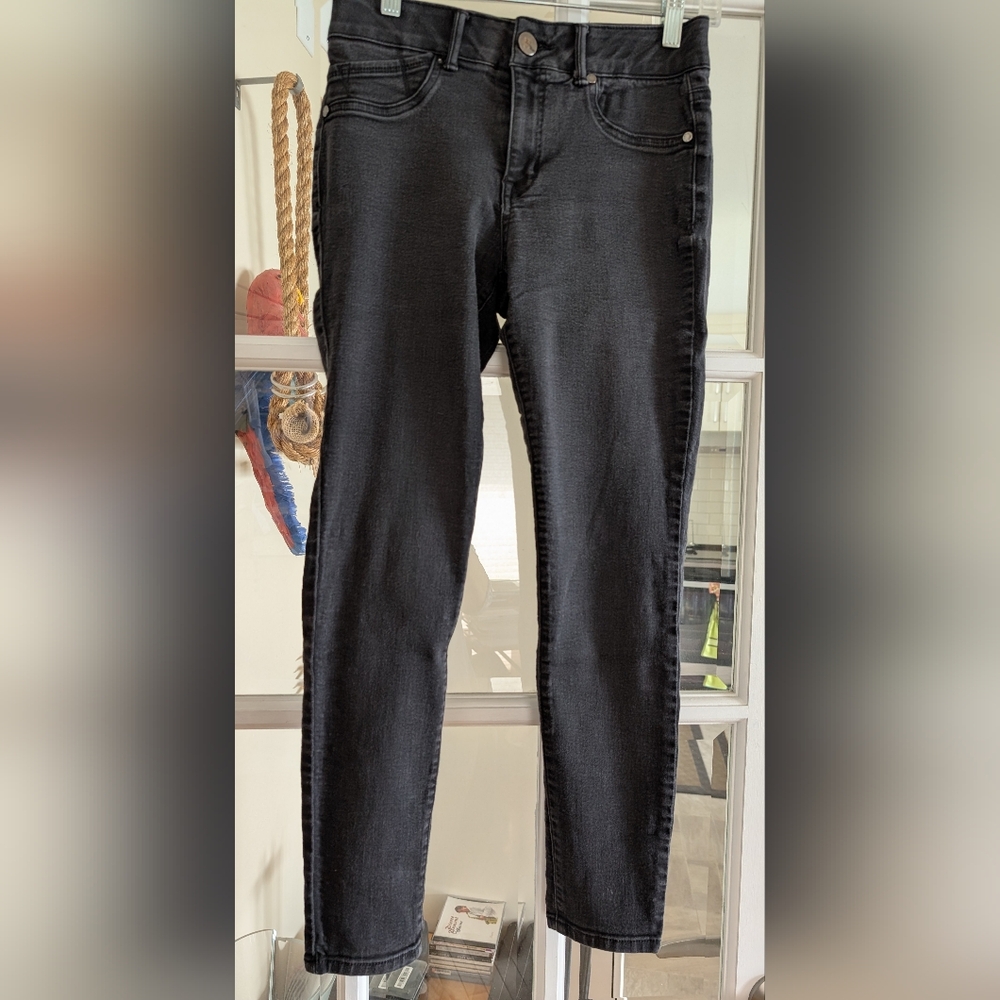 1822 Denim Women's Straight Leg Black Jeans